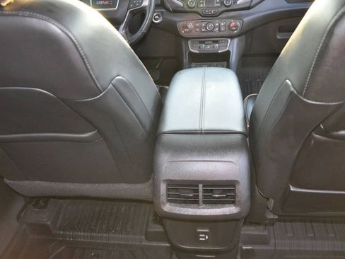 Used 2022 GMC Terrain AT4 w/ Tech Package image 20