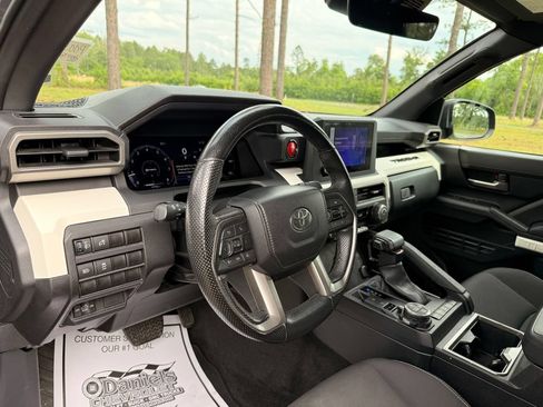 Used 2024 Toyota Tacoma TRD Off-Road AWD/4WD image 13