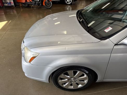 Used 2006 Toyota Avalon XLS image 31