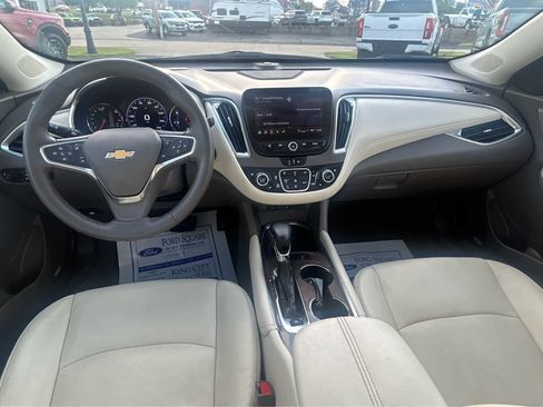 Used 2024 Chevrolet Malibu LT image 12