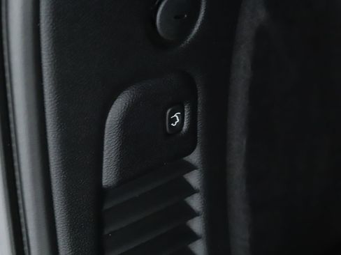 Used 2021 Dodge Durango R/T w/ Tow 'N Go Package image 21