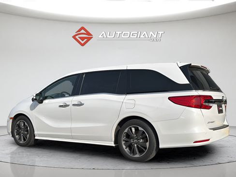 Used 2023 Honda Odyssey Elite image 6