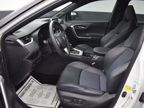 Used 2021 Toyota RAV4 XSE AWD/4WD image 14