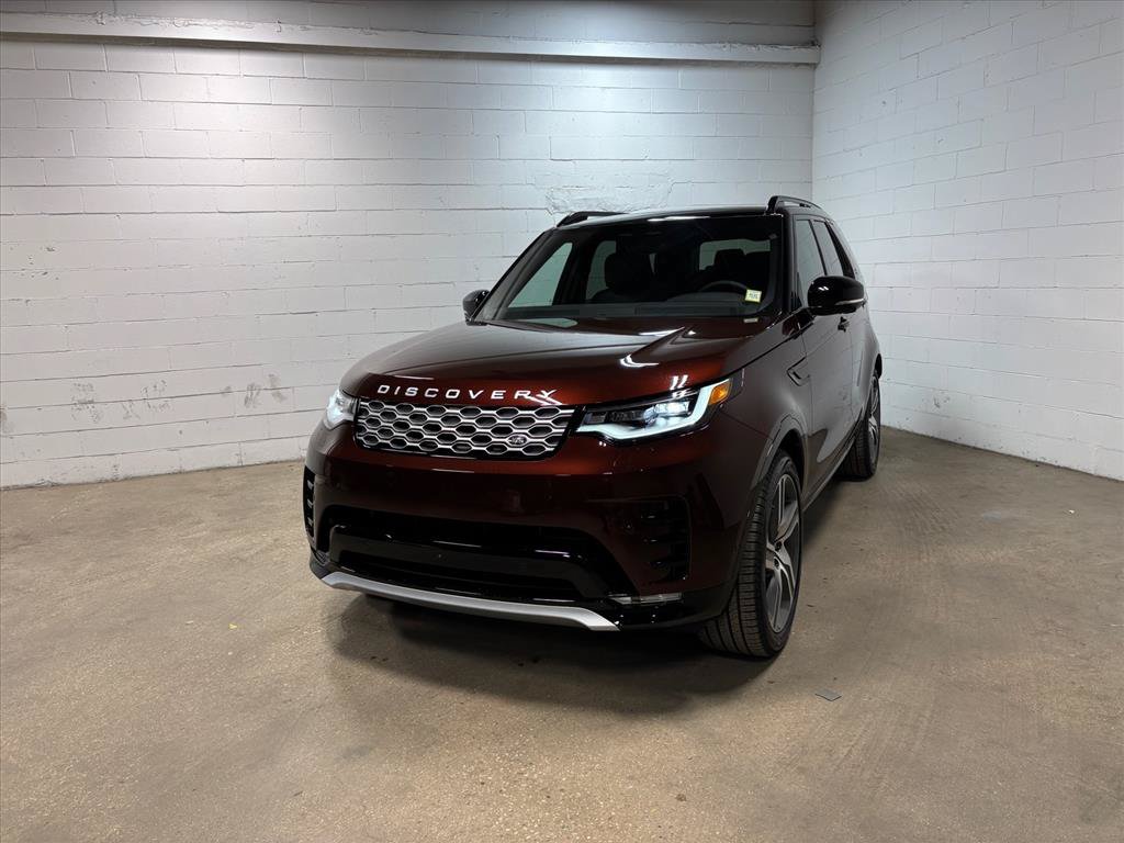 New 2026 Land Rover Discovery Limited Edition AWD/4WD image 2