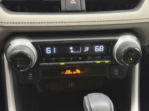 Used 2023 Toyota RAV4 XLE w/ Convenience Package FWD image 18