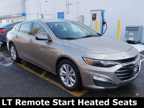 Used 2024 Chevrolet Malibu LT image 2