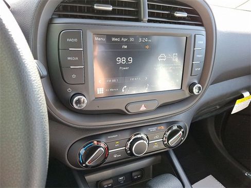 New 2025 Kia Soul LX w/ LX Technology Package image 11