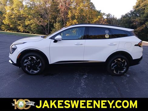 Used 2025 Kia Sportage SX AWD/4WD image 6