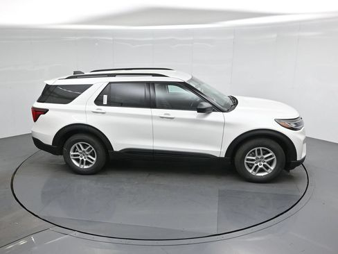 New 2026 Ford Explorer Active RWD image 55
