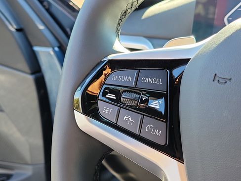 Certified 2025 BMW 330i Sedan image 28