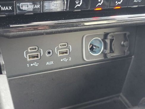 Certified 2023 Jeep Grand Cherokee Laredo image 28