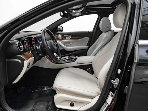 Used 2018 Mercedes-Benz E 300 image 23