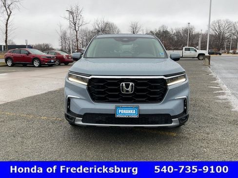 Certified 2024 Honda Pilot Touring image 9