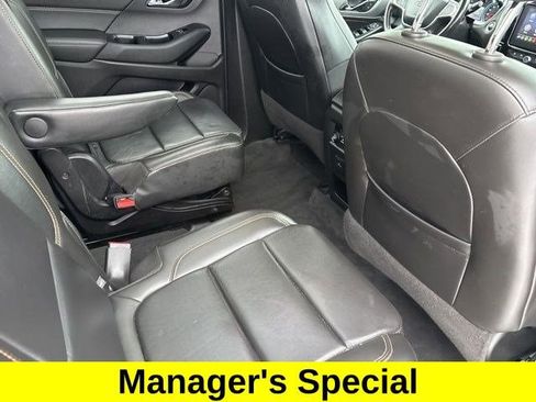 Used 2020 Chevrolet Traverse RS image 40