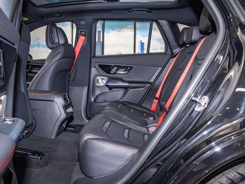 Certified 2025 Mercedes-Benz GLC 43 AMG 4MATIC image 22