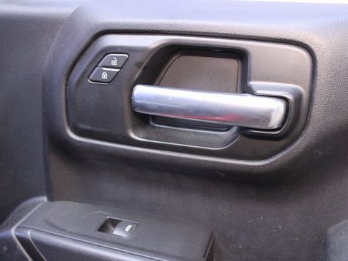 Used 2020 Chevrolet Silverado 1500 Custom Trail Boss image 9