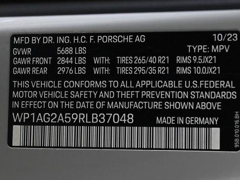 Certified 2024 Porsche Macan S image 34