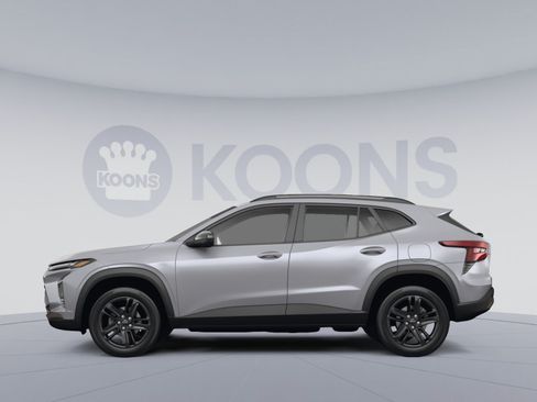 New 2026 Chevrolet Trax RS w/ Driver Confidence Package FWD image 2