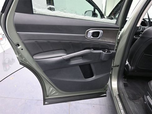 Certified 2024 Kia Sorento SX image 18