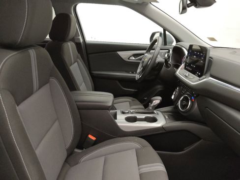 Used 2024 Chevrolet Blazer LT w/ Convenience Package FWD image 21