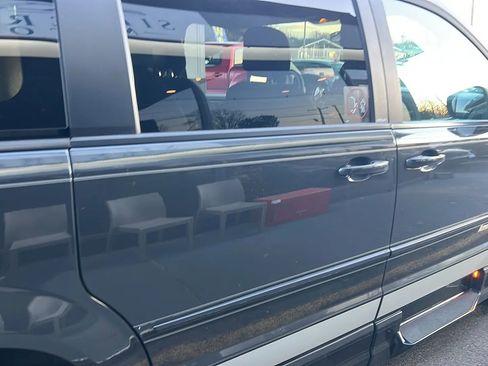 Used 2011 Dodge Grand Caravan Mainstreet w/ PWR Convenience Group image 19