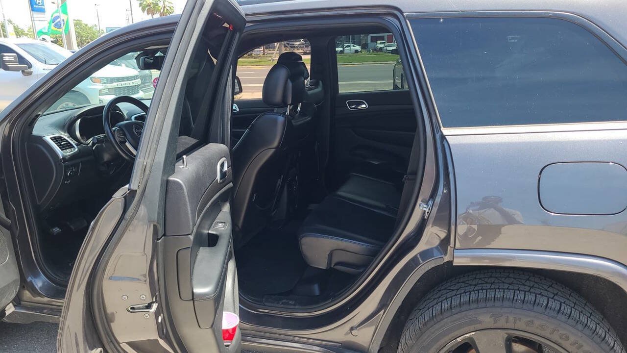 Used 2015 Jeep Grand Cherokee Altitude AWD/4WD image 10