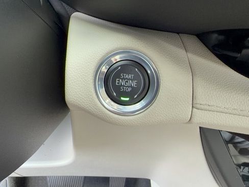 Used 2022 Buick Envision Preferred image 22