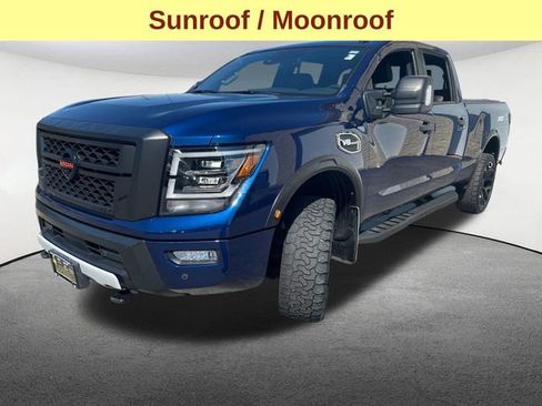 Used 2021 Nissan Titan PRO-4X w/ Pro-4x Convenience Package image 5