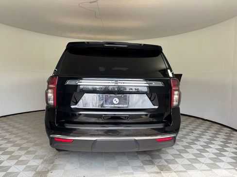 Used 2023 Chevrolet Suburban LT w/ LT Signature Plus Package image 6