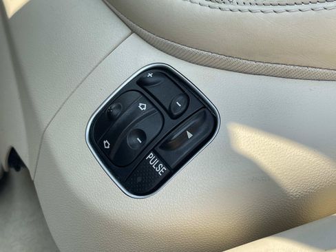 Used 2005 Mercedes-Benz SL 600 image 19