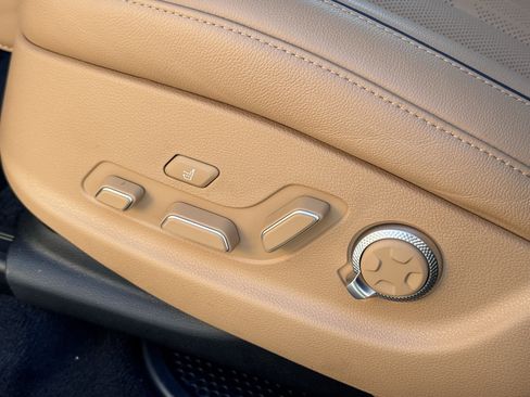 Used 2023 Genesis GV80 2.5T w/ Prestige 20" Package image 17