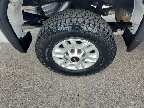 Used 2022 GMC Sierra 2500 Pro w/ Convenience Package AWD/4WD image 7
