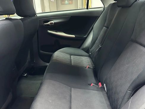 Used 2010 Toyota Corolla S image 18