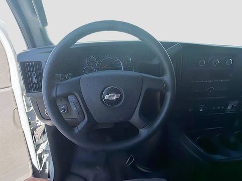 Used 2025 Chevrolet Express 3500 Extended w/ Driver Convenience Package RWD image 11