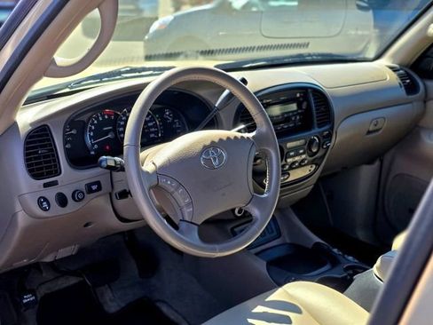 Used 2007 Toyota Sequoia SR5 AWD/4WD image 11