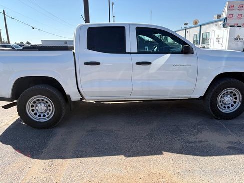 Used 2024 Chevrolet Colorado W/T w/ WT Convenience Package AWD/4WD image 7