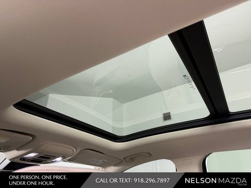 Used 2021 Buick Envision Avenir w/ Technology Package II FWD image 37