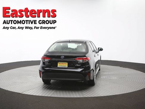 Used 2024 Toyota Corolla LE w/ LE Convenience Package FWD image 38