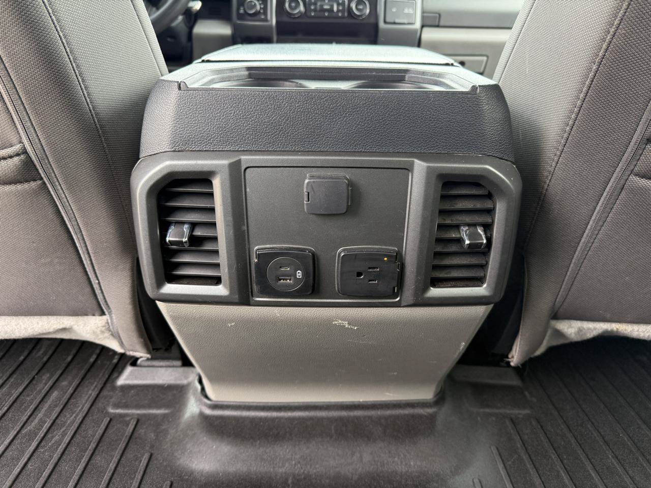 Used 2022 Ford F250 XLT w/ XLT Premium Package AWD/4WD image 22