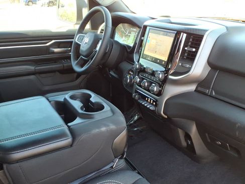 Used 2025 RAM 1500 Big Horn AWD/4WD image 18