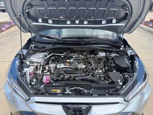 Used 2025 Toyota Corolla Cross AWD Hybrid image 19