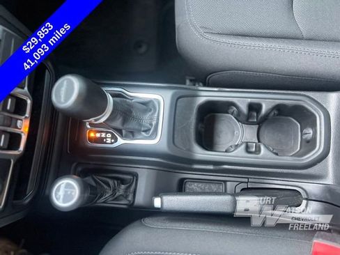 Used 2022 Jeep Gladiator Willys image 17