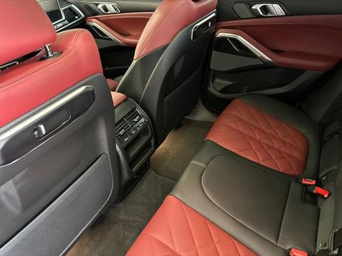 Used 2025 BMW X6 xDrive40i image 11