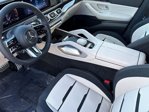 New 2026 Mercedes-Benz GLE 53 AMG 4MATIC image 13