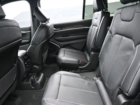 New 2026 Jeep Grand Cherokee L Limited image 12