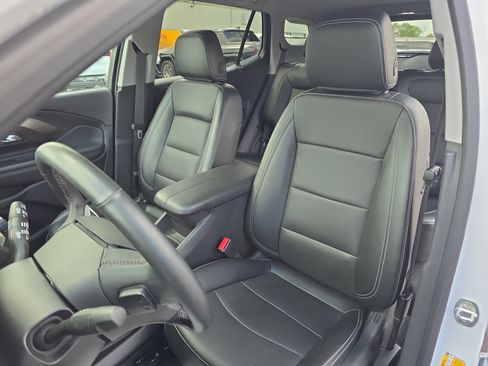 Used 2023 GMC Terrain SLT FWD image 14