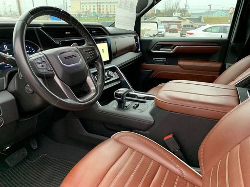 Used 2023 GMC Sierra 1500 Denali Ultimate image 11