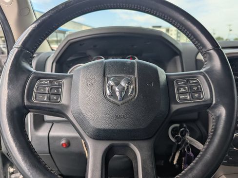 Used 2017 RAM 1500 Big Horn AWD/4WD image 18