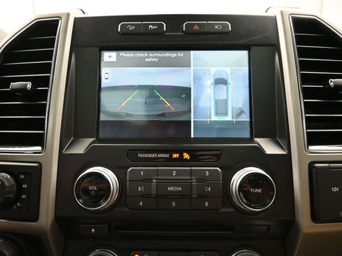 Used 2017 Ford F150 Lariat w/ Equipment Group 502A Luxury image 31