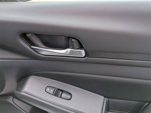 Used 2024 Nissan Altima 2.5 SV image 28